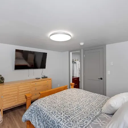 Tranquil Oasis 2 Bedroom Suite With Pool View Victoria Exterior photo